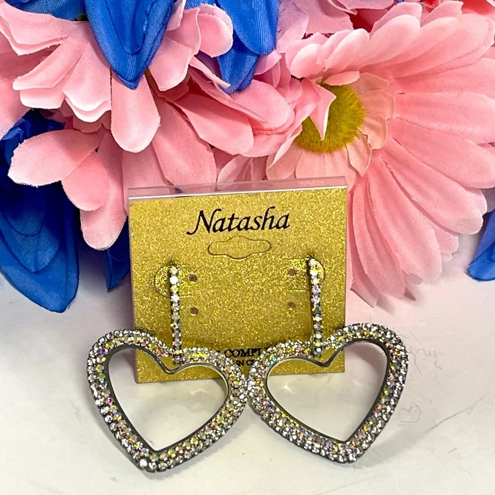 ♥️VALENTINES! NWT CRYSTAL HEART EARRINGS